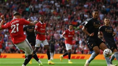 تاريخ مواجهات مانشستر يونايتد وأرسنال قبل اللقاء المرتقب في الدوري الإنجليزي 