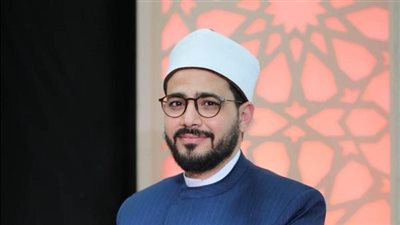 عبد السلام عبد المنصف يكشف عن دعاء يزيل الأرق ويطمئن القلب | فيديو