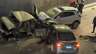 تصادم 3 سيارات أسفل كوبري محرم بك بالإسكندرية ووقوع مصابين