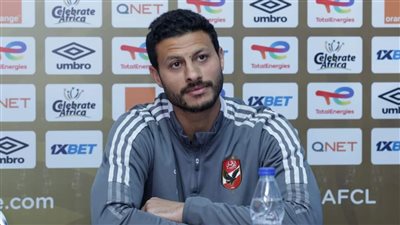 شوبير ينفعل على الهواء بسبب هجوم الجماهير على لاعبي الأهلي