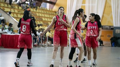 وزير الرياضة يهنئ منتخب سيدات السلة بعد التأهل لبطولة إفريقيا 2023 