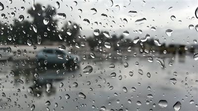 أمطار خفيفة وشبورة مائية.. الأرصاد تكشف حالة الطقس المتوقعة غدًا الأحد | بث مباشر