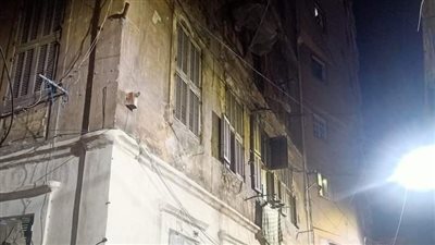 رئيس حي الجمرك: تكليف الإدارة الهندسية لفحص أسباب انهيار عقار حارة سلطان