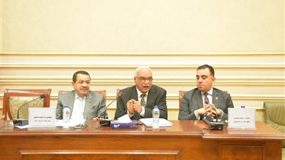 زراعة الشيوخ تطالب بالإعلان عن أسعار المحاصيل قبل الزراعة واستعادة دور الجمعيات التعاونية