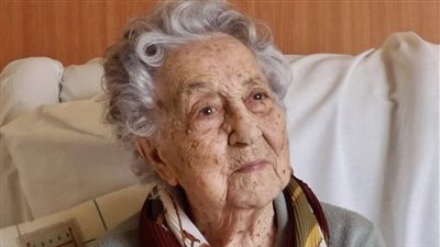 نجت من كورونا وشهدت الحربين العالميتين.. أكبر معمرة في العالم تحتفل بعيد ميلادها الـ116 | فيديو