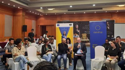 أطفال أسوان الأذكى ولا توجد صناعة أفلام كافية.. حلقة نقاشية بين الشباب والاتحاد الأوروبي