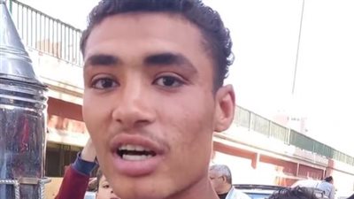 ورثتها من والدي وبشتغل عشان أجيب رزقي.. قصة كفاح طالب يجوب شوارع أسيوط لبيع العصائر| بث مباشر 