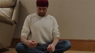 ظهر به الفيشاوي.. فتوى سابقة للإفتاء: الوشم حرام يستلزم التوبة وتجوز الصلاة به في هذه الحالة